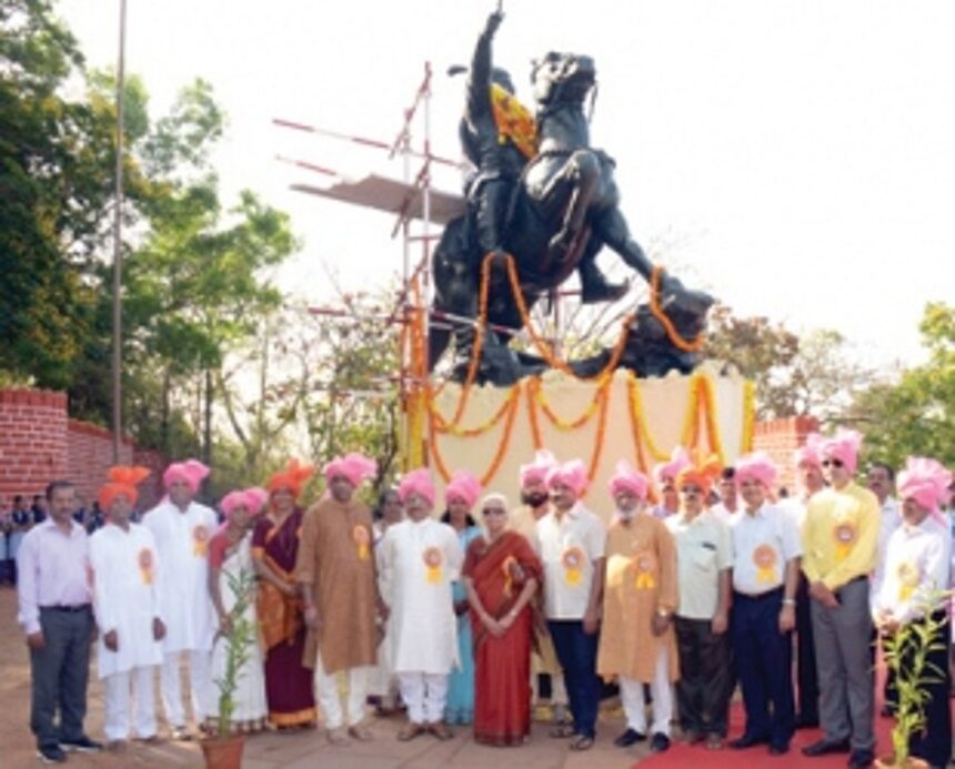 Shivaji fought to protect our identity: CM 1 Shivaji fought to protect our identity: CM