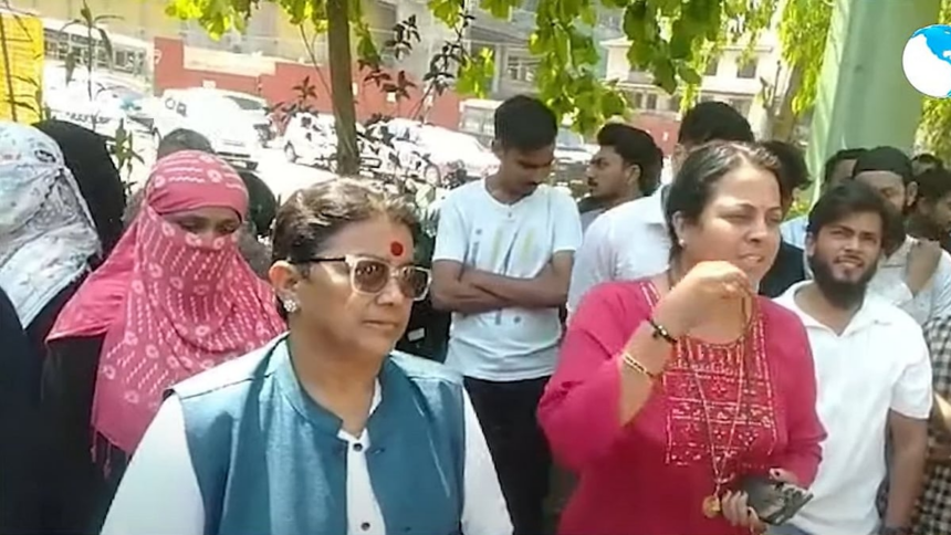 Shock and outrage in Usgao as locals protest brutal murder of 5-yr-old girl 1 Shock and outrage in Usgao as locals
protest brutal murder of 5-yr-old girl