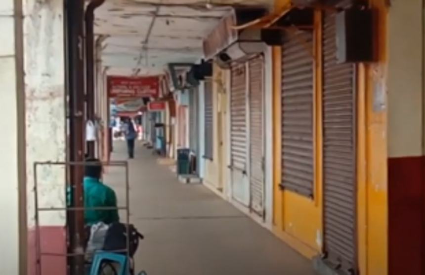 Shopkeepers down shutters in Mapusa