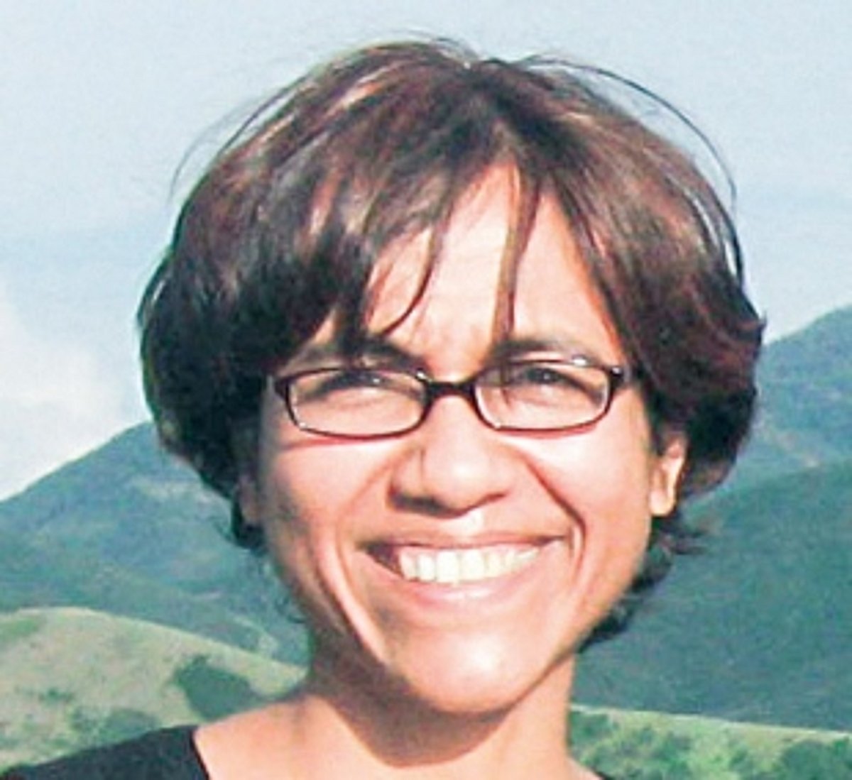 Should children of freedom fighters be gifted government jobs?