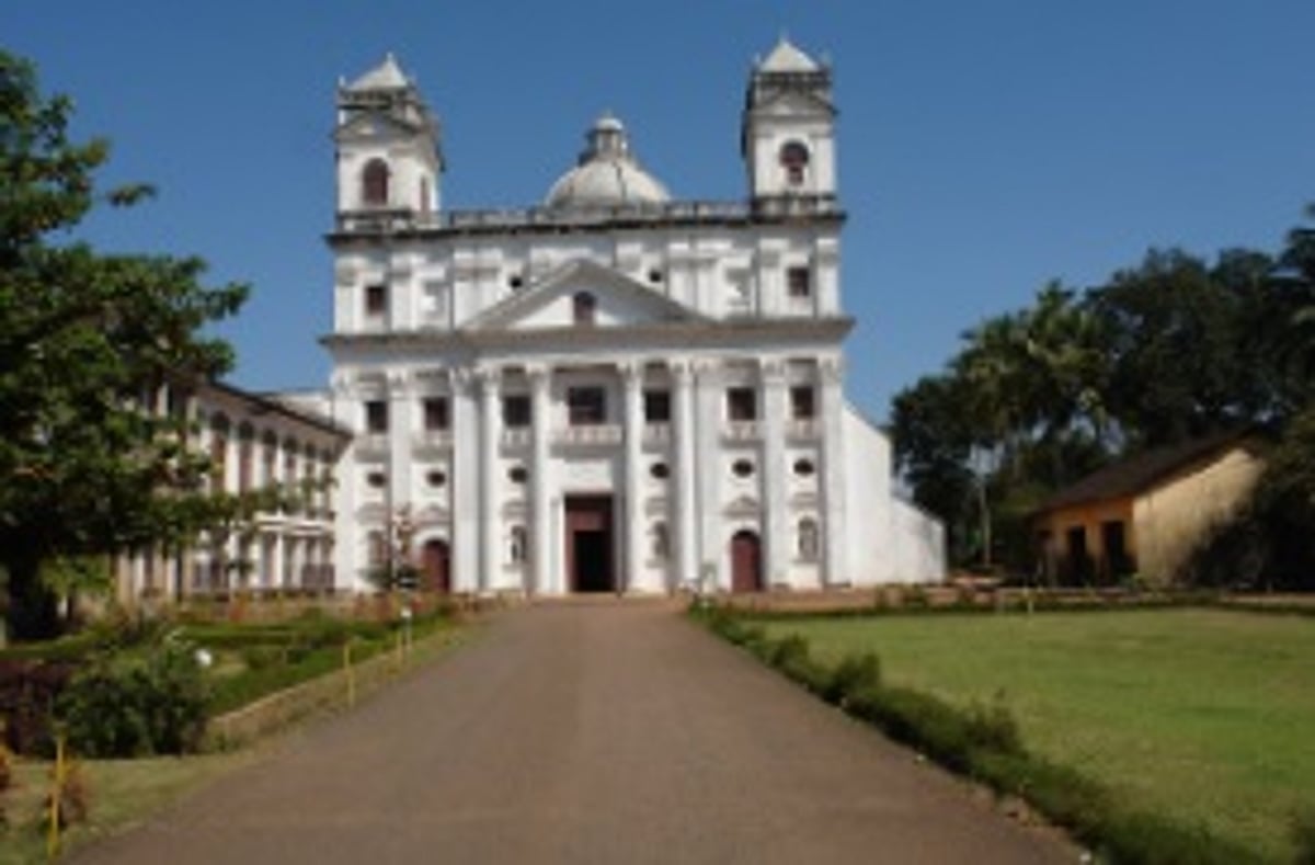 Should commercial development be banned around religious sites?