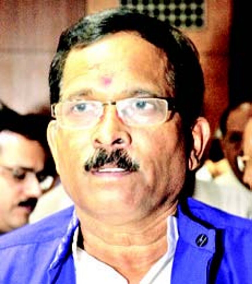 Shripad Naik, former MoS Defence, mocks Capt Viriato’s war veteran credentials