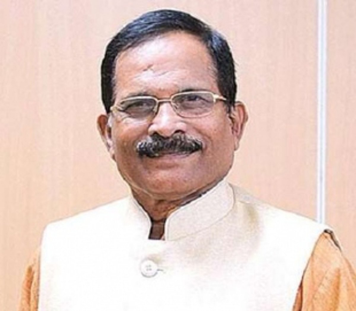 Shripad undergoes plasma therapy