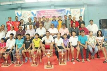 Shuttlers Sunny, Yasmin, Arshia top