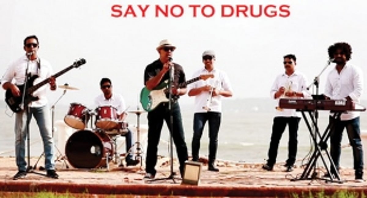 Singing cop Brendan’s clear message: Have drugs, go to jail