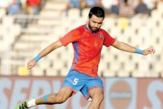 Sinking ship? ISL fleet looking to get Jahouh aboard