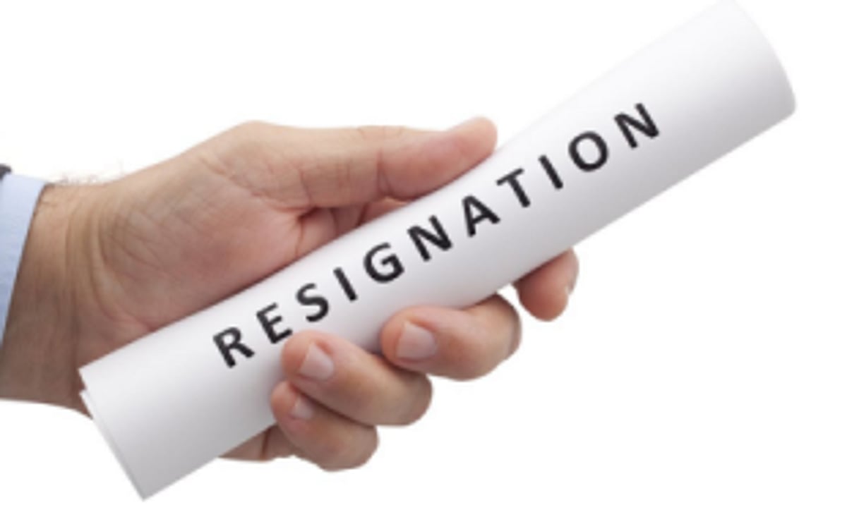 Siolim sarpanch quits