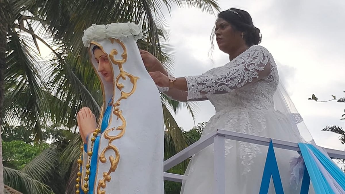 Siolim’s Unique May Day Tradition Continues as Bride Crowns Our Lady of Fatima at Mae de Deus Chapel