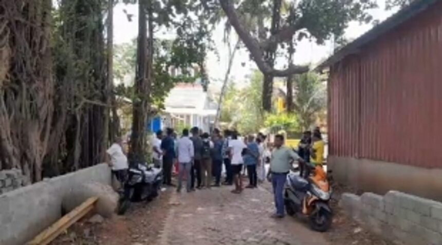 Siridao locals oppose beachfront wall; Demand action