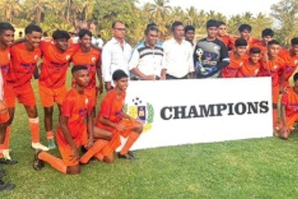 Sirlim SC U-15 Div II League champs