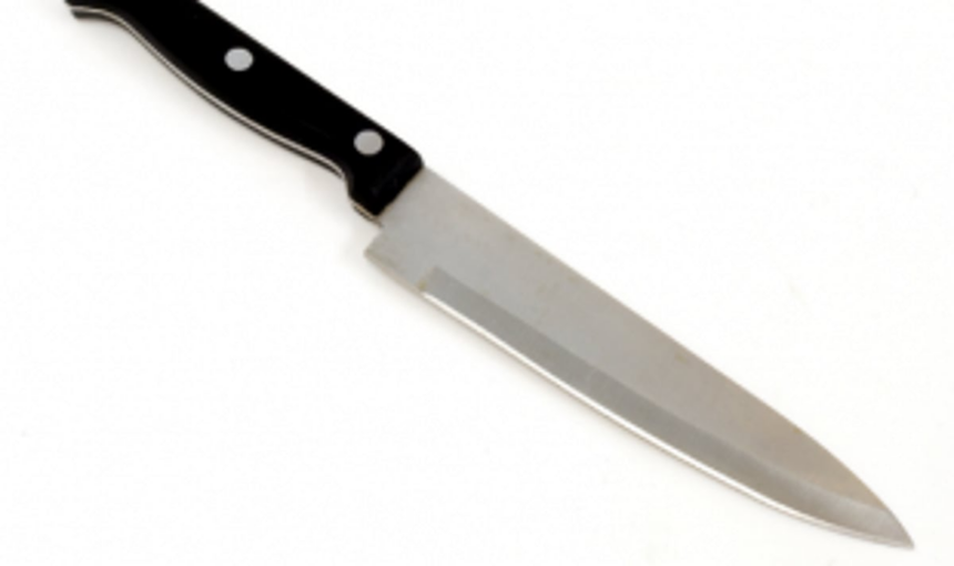 Sister held for stabbing  brother with knife
