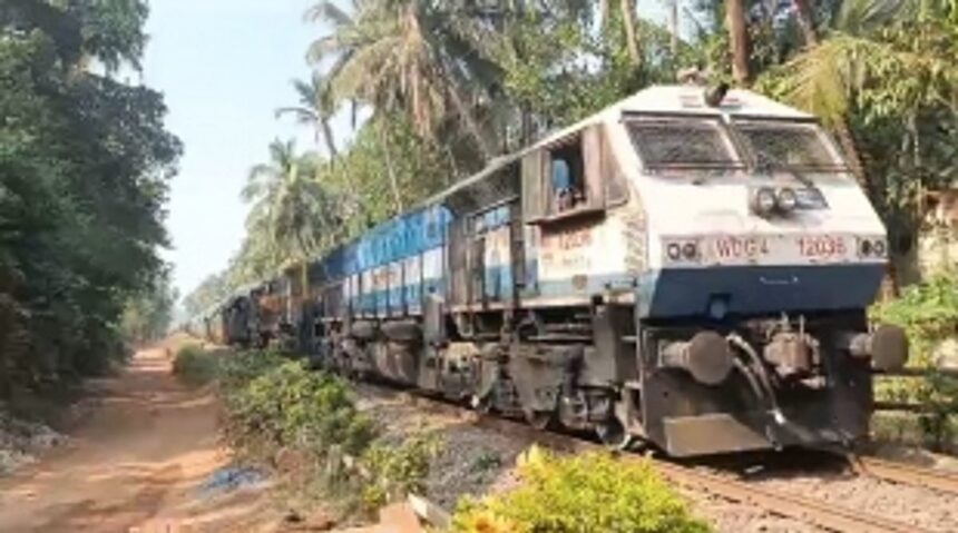 Sleep-Deprived Velsao Residents Demand Action as Nightly Train Horn Blares Disrupt Sleep 1 Sleep-Deprived Velsao Residents Demand Action as Nightly Train Horn Blares Disrupt Sleep