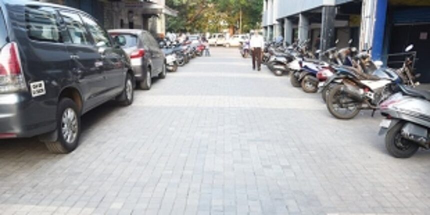 Smart City contractor replaces cracked paver blocks near Panjim Municipal Garden