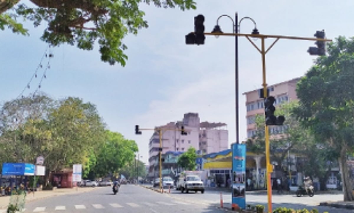 Smart parking, intelligent traffic signals in city soon