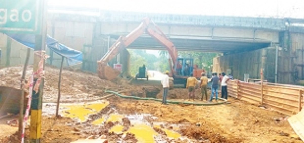 Snail-pace sewerage work puts hotmixing in limbo, risking locals life