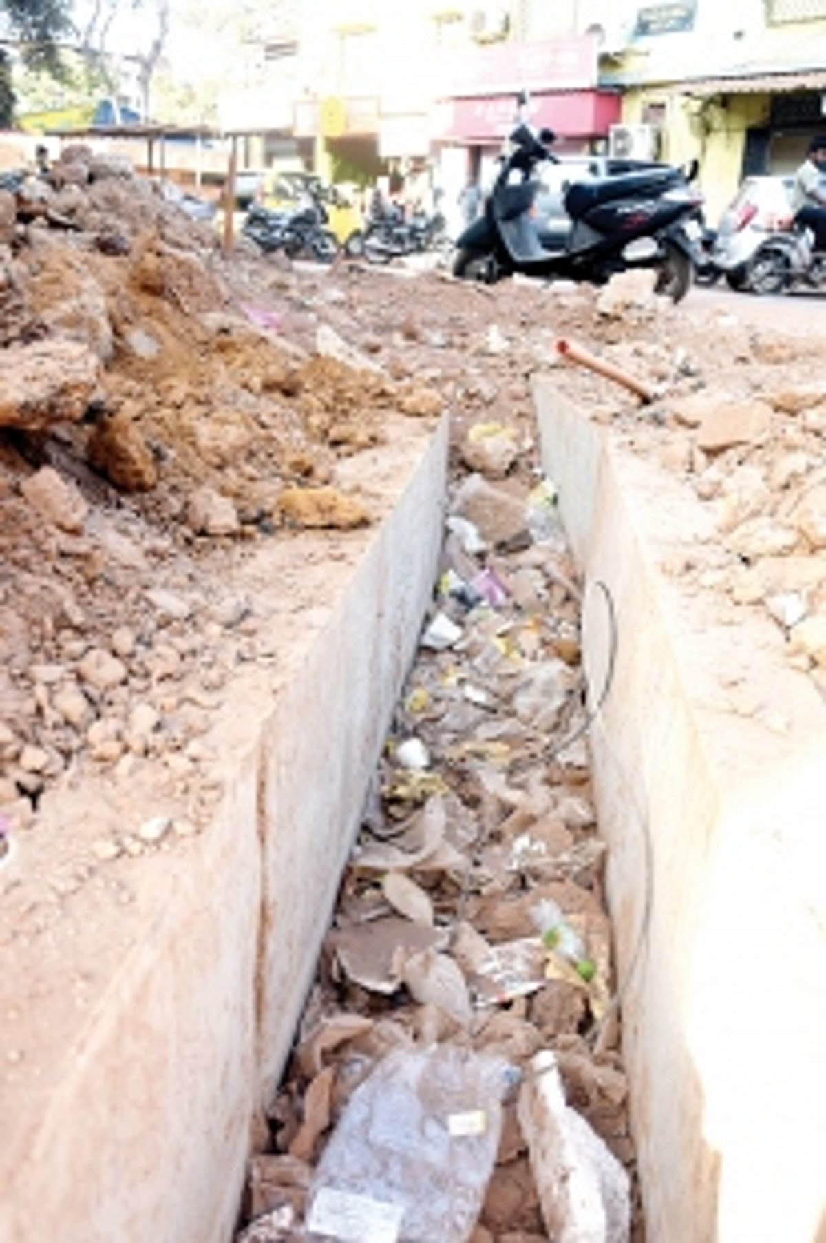 So called ‘Smart’ digging nullifies CCP’s desilting, as Panjim’s chaos gets farcical