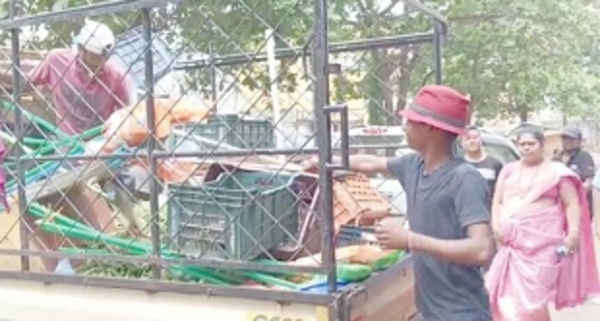 Socorro Panchayat seals 9  shops along CHOGM Road