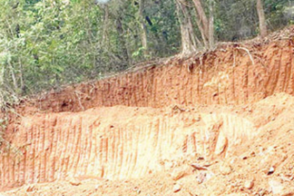 Sodiem Siolim villagers irked over hill cutting