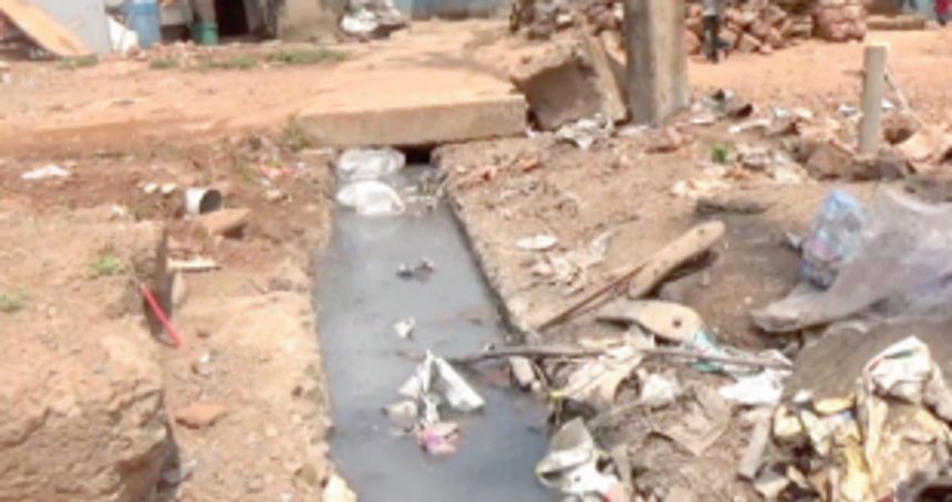 Solve nullah problem: Curti locals urge govt 1 Solve nullah problem: Curti locals urge govt