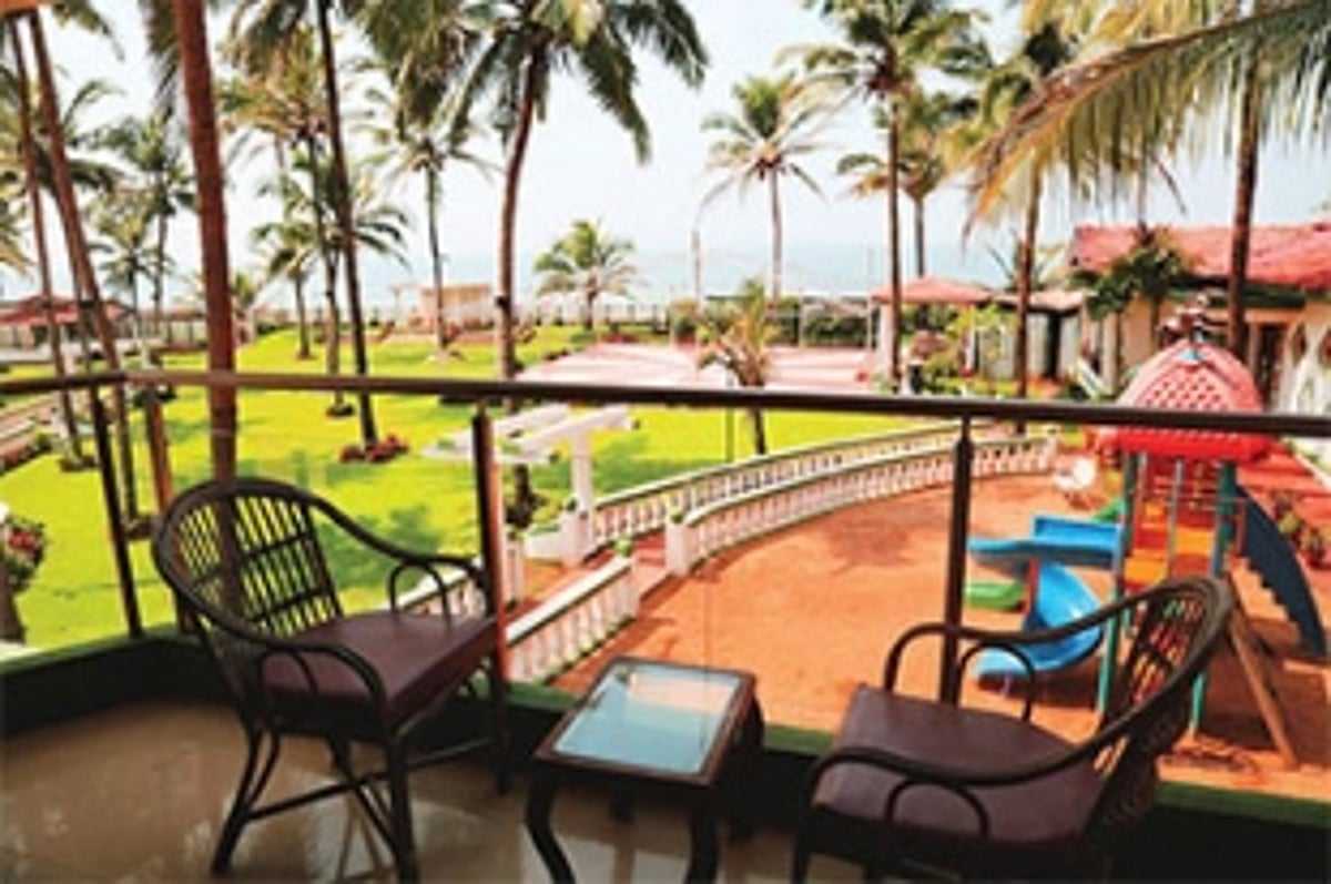 Some hotel doors may open but not tourism