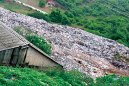 Sonsoddo bomb ticking... residents  living in fear