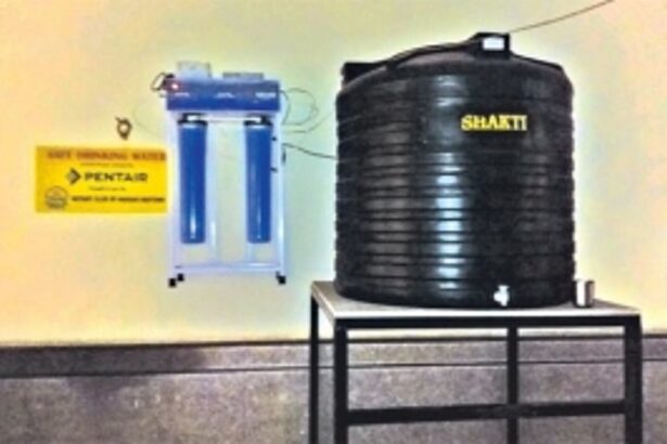 South Goa Collectorate offers drinking water in a Sintex?