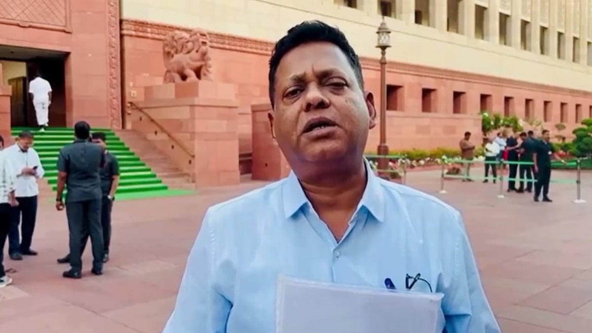 South Goa MP Captain Viriato Fernandes Urges Education Minister to Reconsider School Reopening During Peak Summer Heat