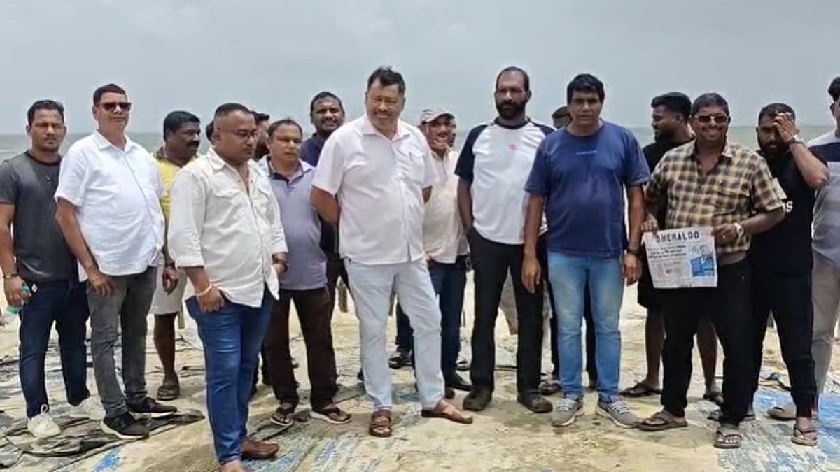 South Goa Trawler Owners Allege Fishing Ban Violations by Motorised Canoes
