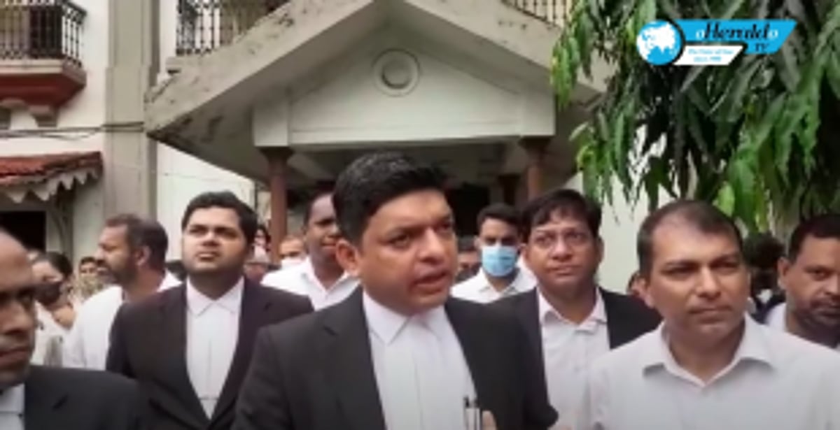 South Goa advocates protest outside trial court