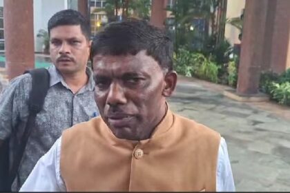 Speaker dismisses disqualification petition against eight rebel MLAs
