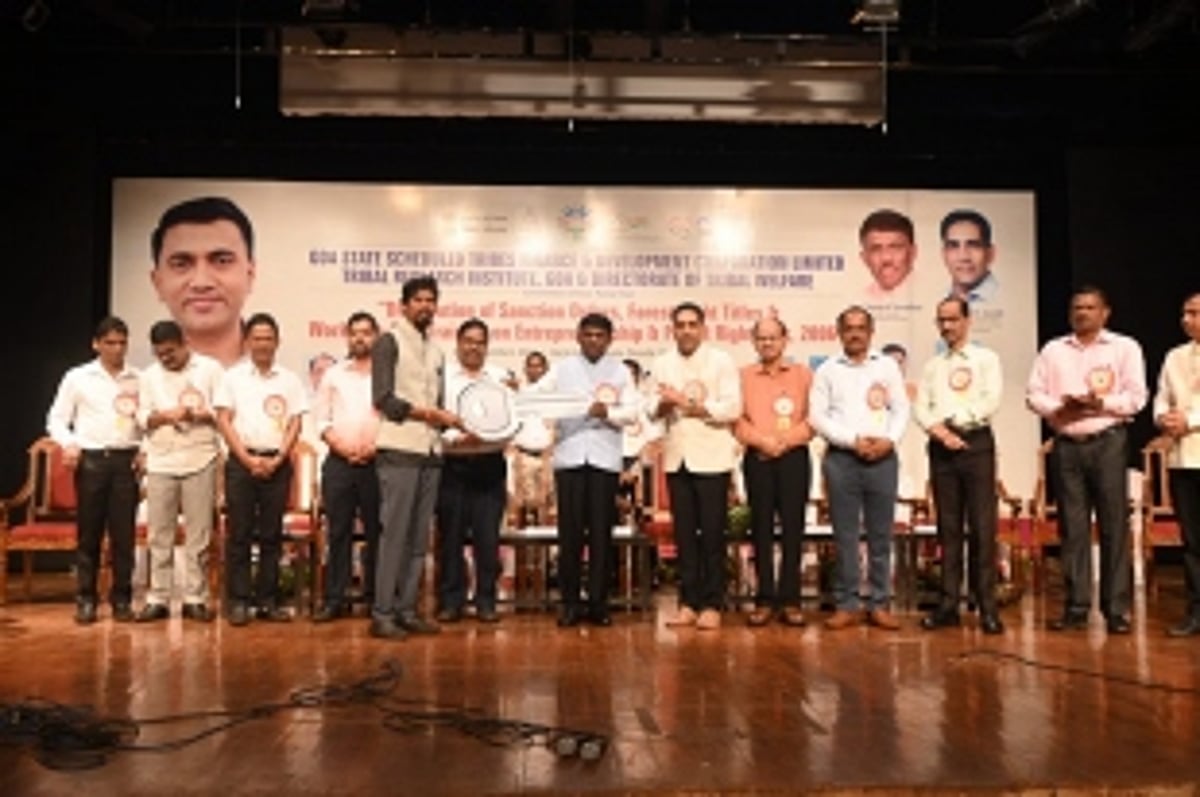 Speaker distributes sanction orders, Forest Rights Titles