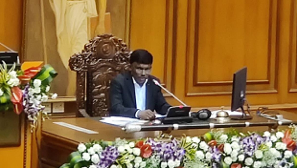 Speaker to hear two   disqualification   pleas today