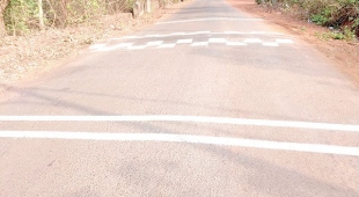 Speed breaker gets a fresh coat of paint at Dhabdabo