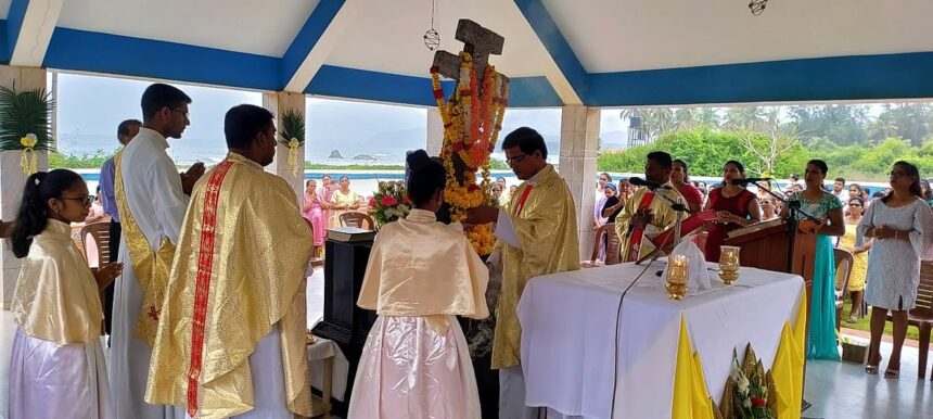 Spiritual Fervor as Holy Cross Feast Celebrated at Agonda Beach 1 Spiritual Fervor as Holy Cross Feast Celebrated at Agonda Beach