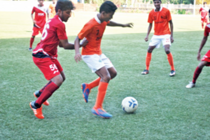 Sporting Clube fightback to win