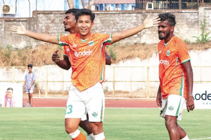 Sporting Clube win home opener