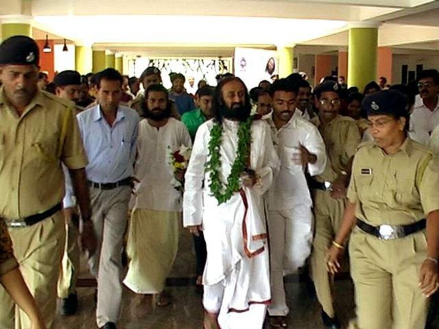 Sri Sri Ravi Shankar at the Ravindra Bhavan, Margao on Sunday.