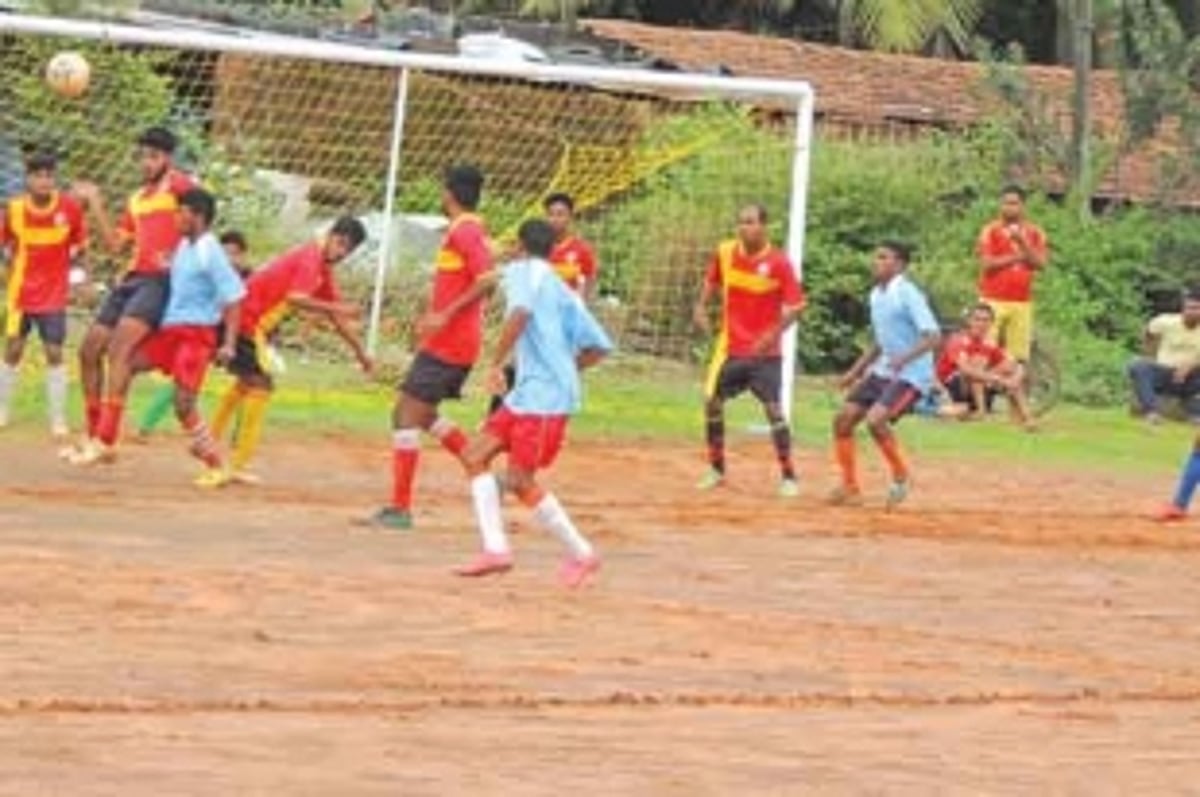 St Anthony SC Assolda in semis