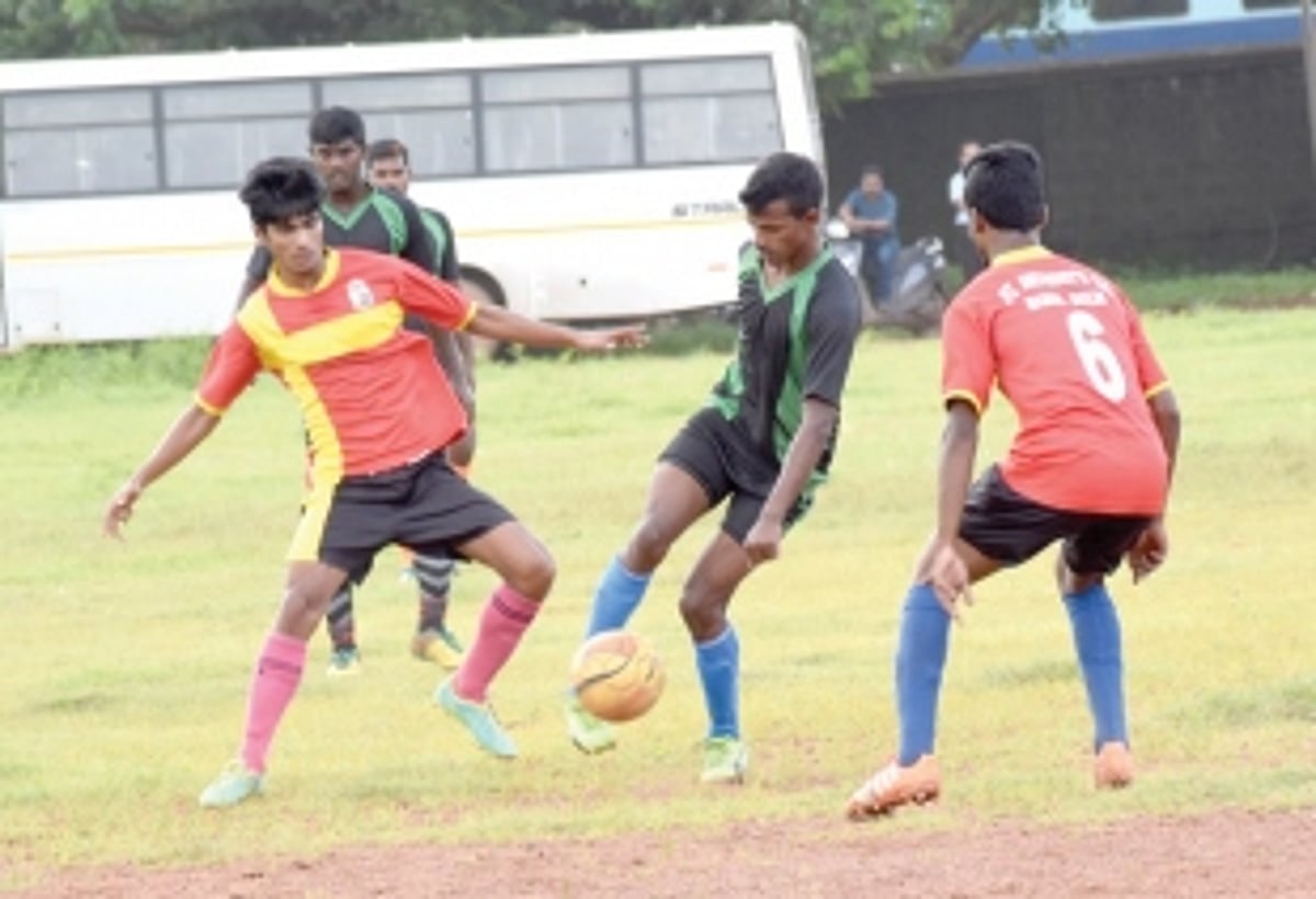 St Anthony SC seal quarters berth