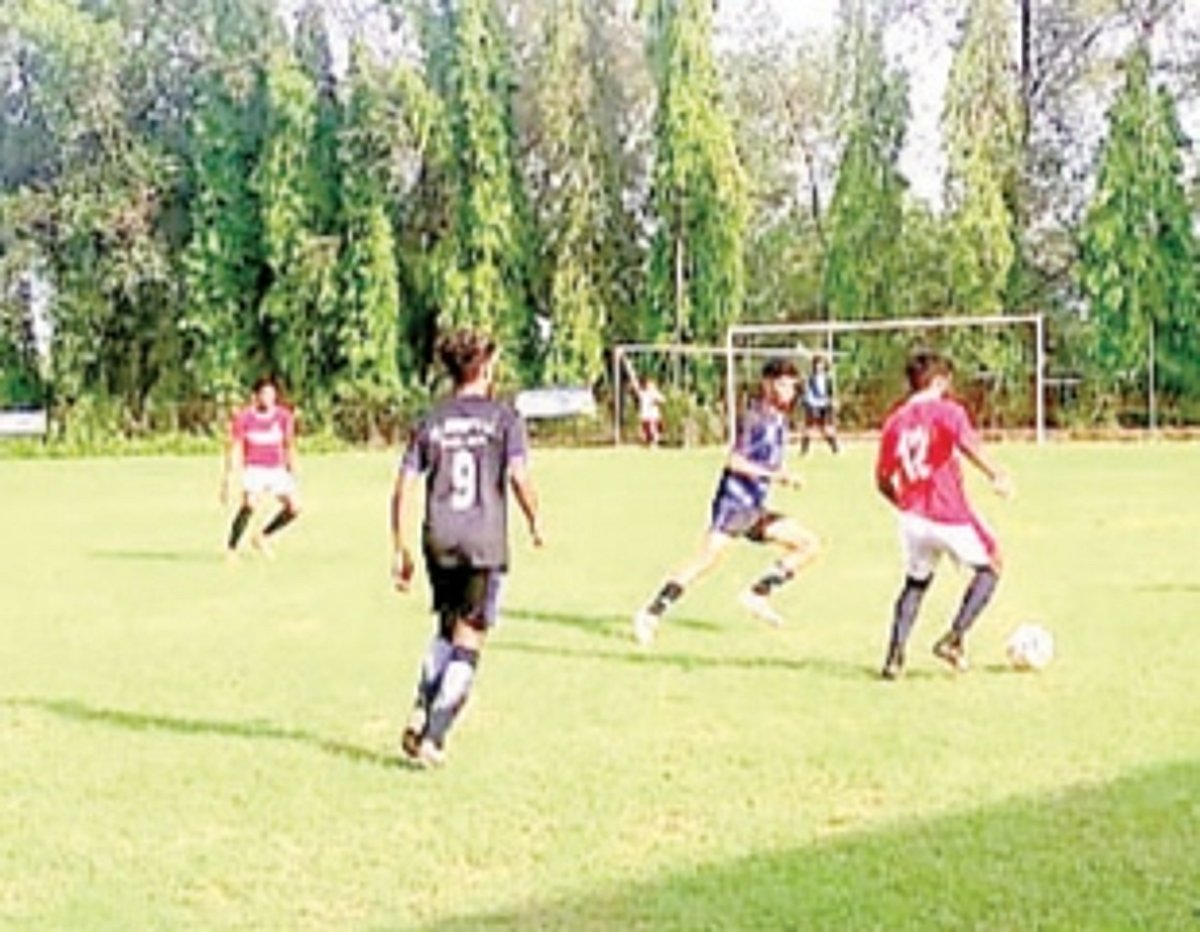 St Anthony SC storm into semis