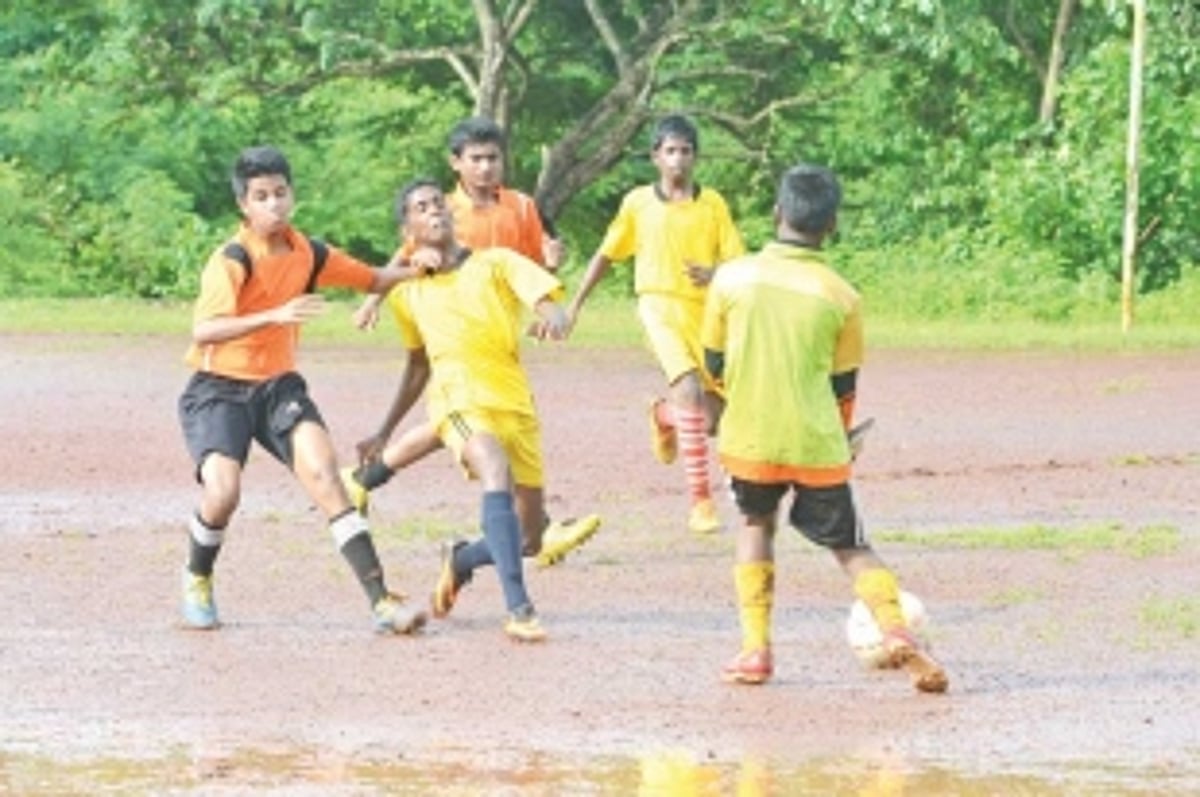 St Anthony set final date with St Rock