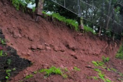 St. Britto’s School Compound Wall Collapses in Mapusa; Vehicles Damaged, Nearby House Partially Affected