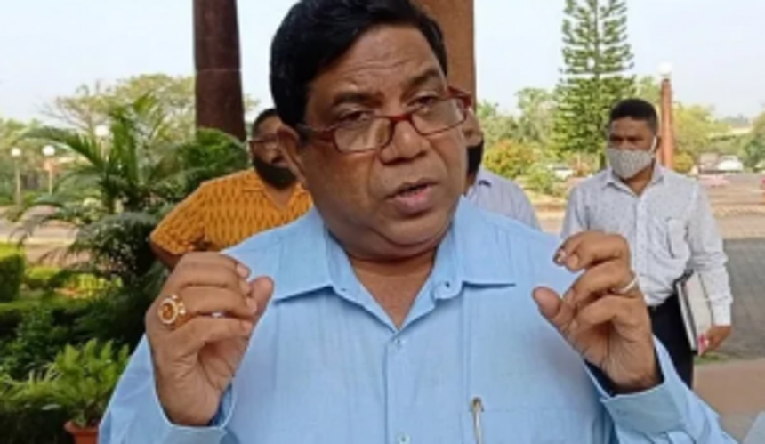 St Cruz MLA assures kiosk owners of their rehabilitation soon 1 St Cruz MLA assures kiosk owners of their rehabilitation soon