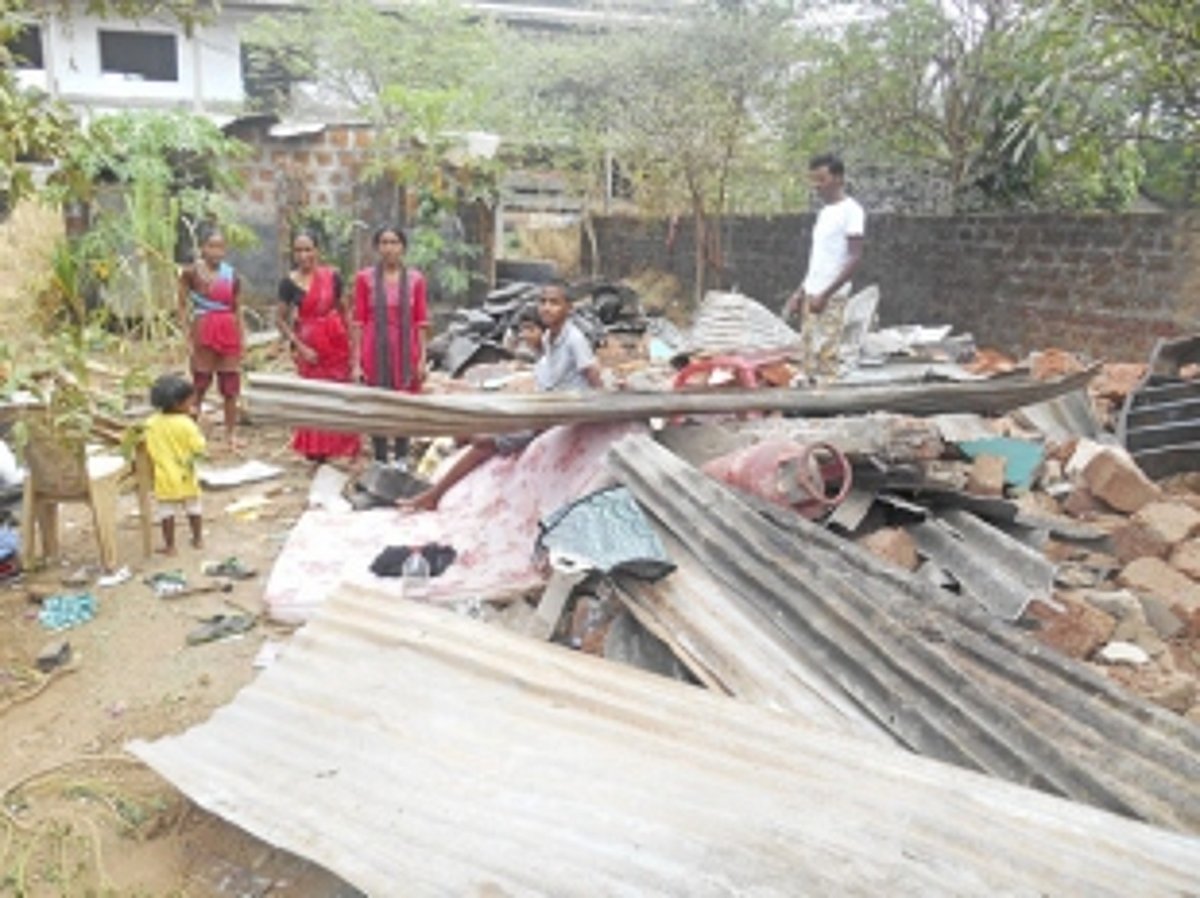 St Cruz local held for  demolishing hut, assault