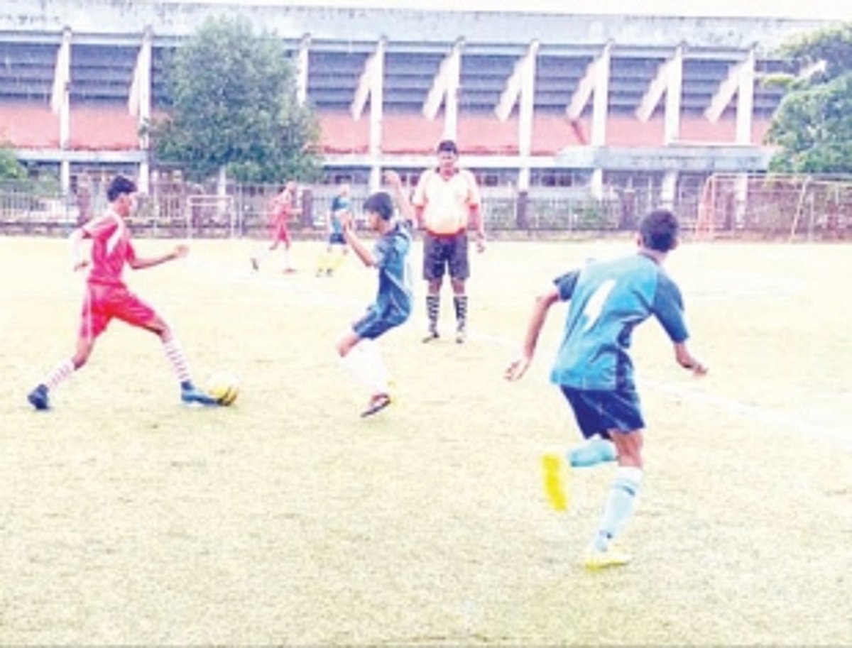 St Joseph HS Aquem, St Alex HSS move into next round