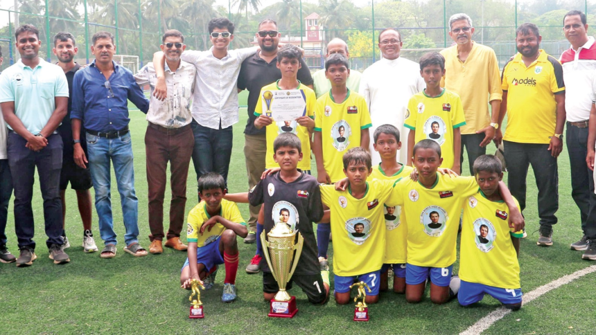 St Joseph High School Wins Inaugural 7-a-Side Football Tournament in Dramatic Tie-Breaker 1 St Joseph High School Wins Inaugural 7-a-Side Football Tournament in Dramatic Tie-Breaker