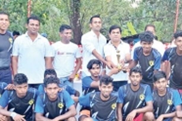 St Joseph win Quineabhat Trophy