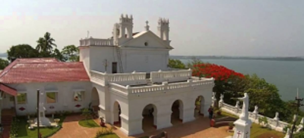 St Lawrence Church fama   on Saturday