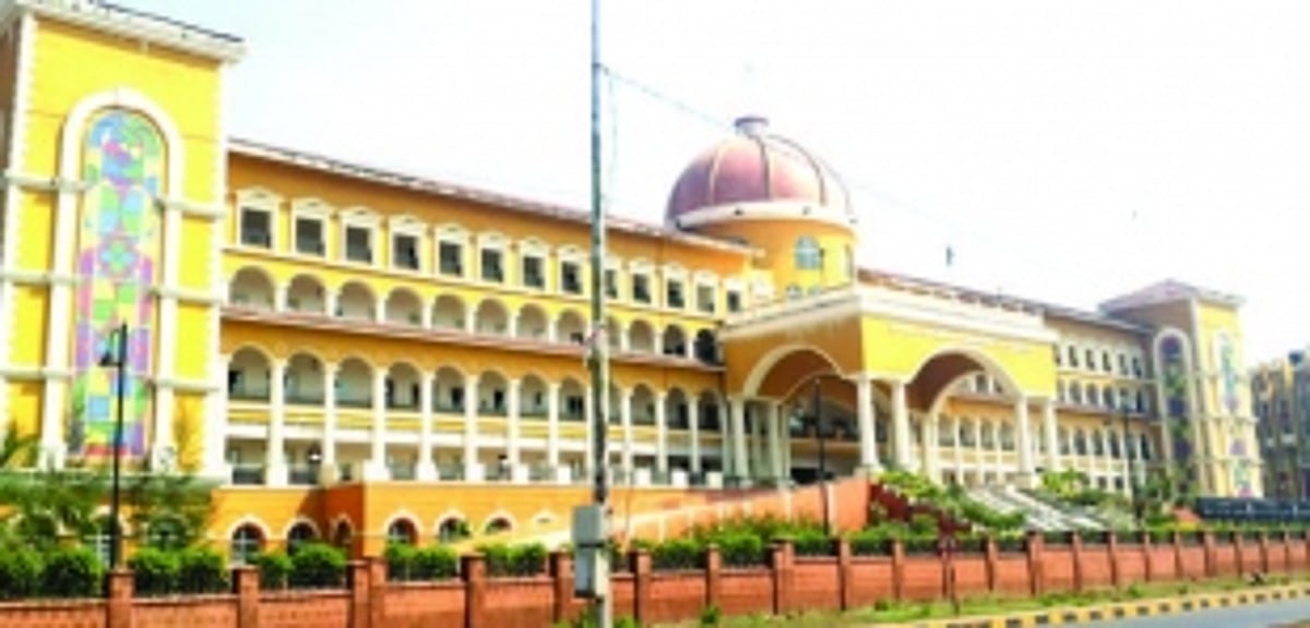 Staff at Salcete Sub-Registrar office under fire again for poor services, making citizens run