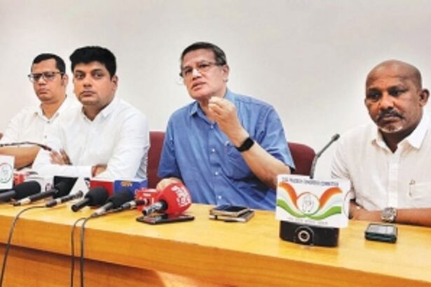 Standing against the tide: For now, three MLAs stick to their guns, stay with Cong